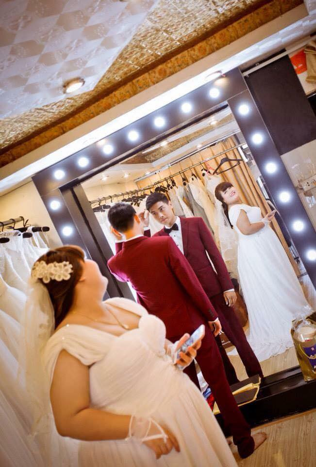 Tuy đã kết hôn gần được một năm nhưng cặp vợ chồng “bá đạo” vẫn chưa có em bé, có lẽ họ vẫn còn dự tính những kế hoạch chuẩn bị chu đáo để có thể sẵn sàng lên chức. Ảnh trong bài: Facebook nhân vật.