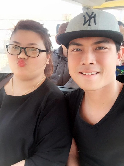 Đôi vợ chồng mới cưới thường tận dụng thời gian rảnh để đi du lịch, hưởng thụ cuộc sống của đôi vợ chồng son. Ngoại hình của Thanh Tùng thì vẫn đẹp trai như ngày nào, còn Thanh Mai vẫn chưa thay đổi nhiều về cân nặng. Thanh Tùng thổ lộ, anh chàng cũng không hề muốn thúc giục vợ giảm cân bởi vì trong mắt anh chàng, vợ mình béo mới quyến rũ.