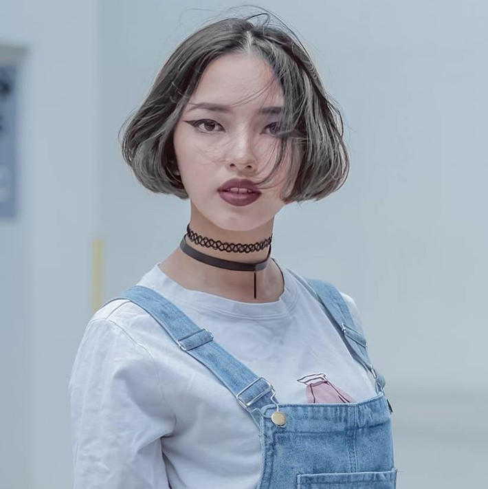 Vốn tự nhận mình là "điên" nên Bùi Thái Bảo Châu (tên thật của Châu Bùi - PV) luôn thể hiện đúng cá tính của mình thông qua những bức ảnh. Châu Bùi đang theo đuổi công việc của một người mẫu ảnh, người mẫu thời trang rất ăn khách ở cả Hà Nội và TP HCM.