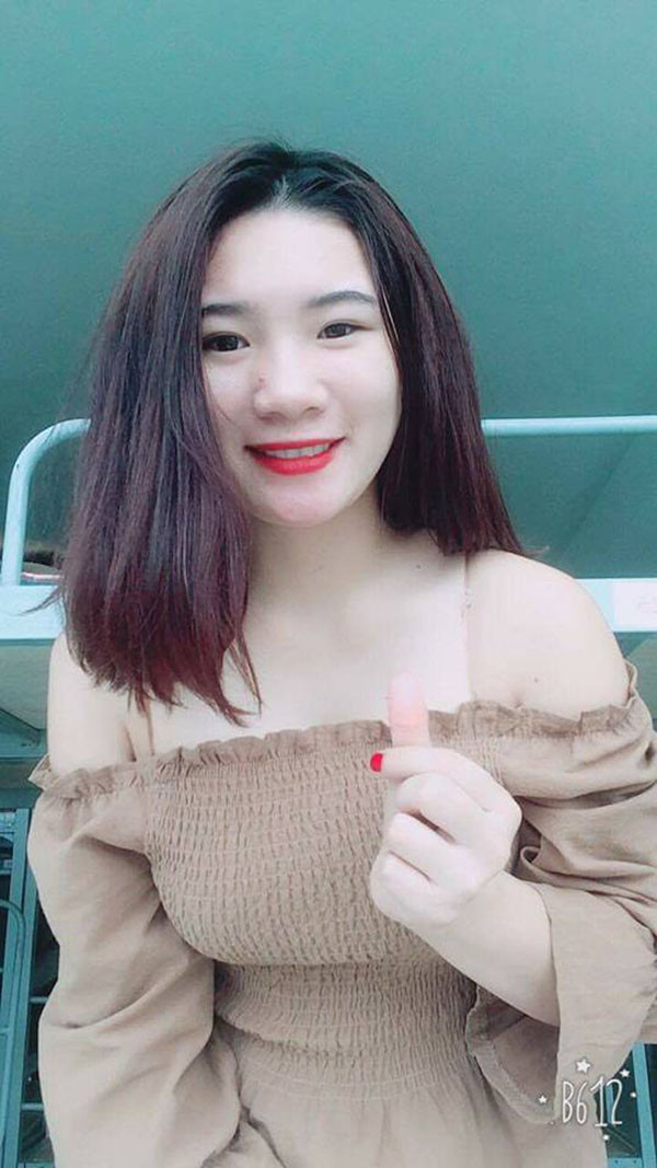 Cư dân mạng suy đoán đây là người yêu mới của Công Phượng. Nhưng cô nàng đã lên tiếng giải thích, cuộc gọi đó chỉ là sự tình cờ. Cô và cầu thủ xứ Nghệ không có mối quan hệ thân thiết.