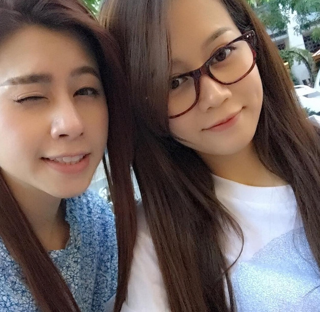 Trước đây, Alexandra Nguyễn thường xuất hiện với những hình ảnh 'chuẩn men' khiến không ít người nghi ngờ về giới tính thật của cô.