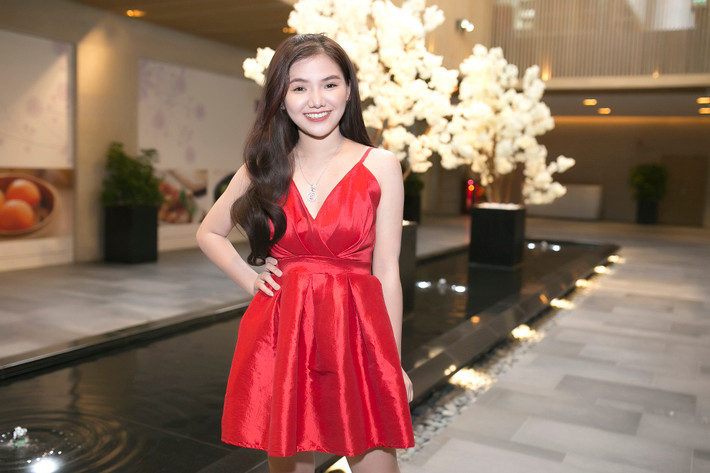 Cô bé 17 tuổi Minh Thư là nhân tố được quan tâm nhất chương trình The X Factor bởi giọng hát siêu ''khủng'' cùng cách xử lý tinh tế, tình cảm.