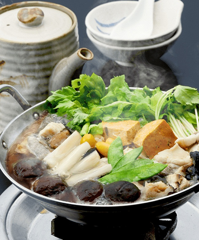 Không chỉ có gan, mà tất cả các bộ phận trên con cá xấu xí này đều được tận dụng kể cả da để dùng làm các món trong ẩm thực Nhật Bản.