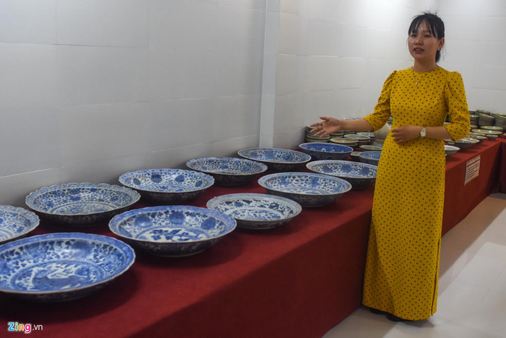 Hiện vật trưng bày được khai quật từ các tàu cổ đắm trên các vùng biển từ Quảng Nam đến Cà Mau.