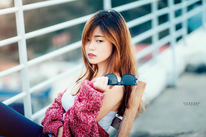 “Khách hàng nếu được thấy một cô chủ xinh đẹp, trắng trẻo chắc chắn sẽ vui vẻ và tin tưởng hơn vào những sản phẩm làm đẹp mà cô ta giới thiệu”, đó là quan điểm của Mỹ Mỹ trong kinh doanh và về vấn đề làm đẹp cho bản thân.