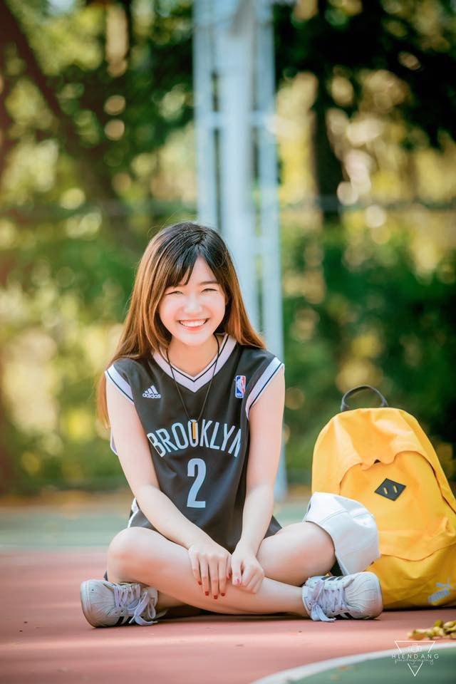 Bỏ học để kinh doanh, dù biết đây là một quyết định rất mạo hiểm và táo bạo nhưng Mỹ Mỹ vẫn vui vẻ vì bản thân đã có nhiều thời gian hơn để thực hiện đam mê kinh doanh, ước muốn tự tạo dựng cuộc sống của riêng mình.