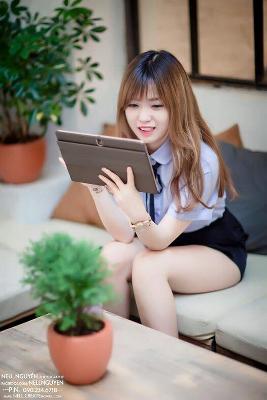 Do làm công việc kinh doanh những mặt hàng làm đẹp nên Mỹ Mỹ cũng rất chú trọng chăm sóc, cải thiện nhan sắc của bản thân. Vì theo cô chủ 9X thì việc dùng chính hình ảnh của mình để tạo sự ấn tượng, tin tưởng với khách hàng là điều vô cùng quan trọng.