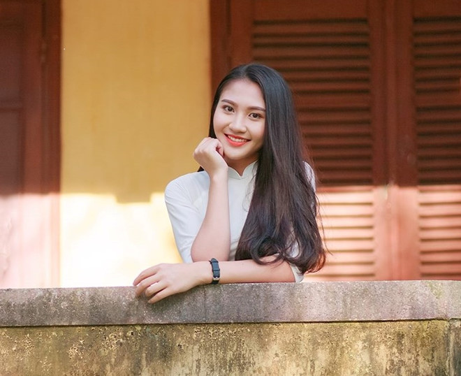 Với màn thi tài năng được đánh giá cao, Hà Ngọc Thủy Tiên (ĐH Lâm nghiệp) được kỳ vọng sẽ làm nên chuyện tại cuộc thi năm nay. Trên trang cá nhân, Thủy Tiên được nhiều bạn bè ủng hộ khi tham gia Hoa khôi sinh viên Việt Nam.
