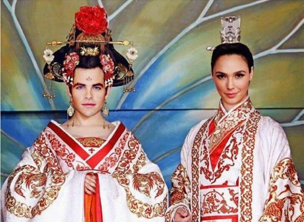 Lý Trị phiên bản xinh gái và Võ Mị Nương bỗng nam tính ngút trời.