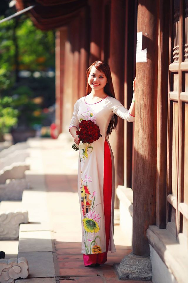 Lệ Thu thường xuyên nhận được sự giúp đỡ và những lời khích lệ từ bạn bè thân thiết, giúp cô có thêm niềm vui, động lực trong cuộc sống, học tập. Dù chỉ còn một chân nhưng Lệ Thu rất thích tham gia các chuyến đi dã ngoại, đi phượt, làm tình nguyện cũng bạn bè, sinh viên trong trường.