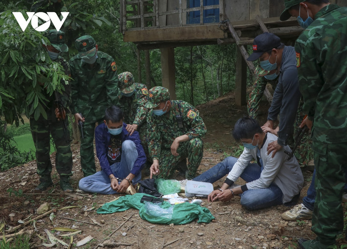 Khống chế các đối tượng, phá thành công chuyên án ma túy trong nội địa khu vực biên giới Việt Nam – Lào.