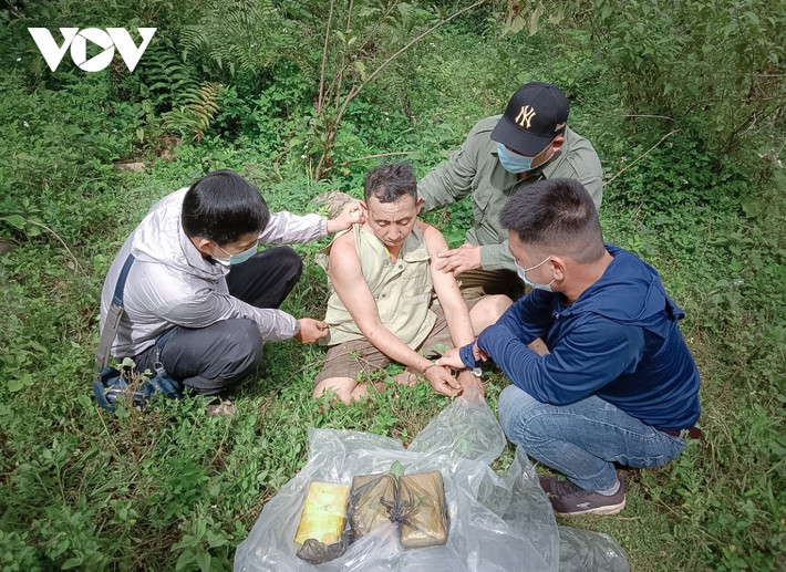 Với tinh thần quyết liệt, trách nhiệm trong thực thi nhiệm vụ, các cán bộ, chiến sỹ bộ đội Biên phòng tham gia công tác đấu tranh, phòng chống tội phạm về ma túy luôn nêu cao tinh thần cảnh giác, không ngừng nỗ lực vượt qua nhiều khó khăn thử thách.