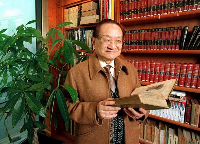 Sự ra đi của nhà văn Kim Dung để lại niềm tiếc thương vô hạn cho những người hâm mộ tiểu thuyết kiếm hiệp của ông.