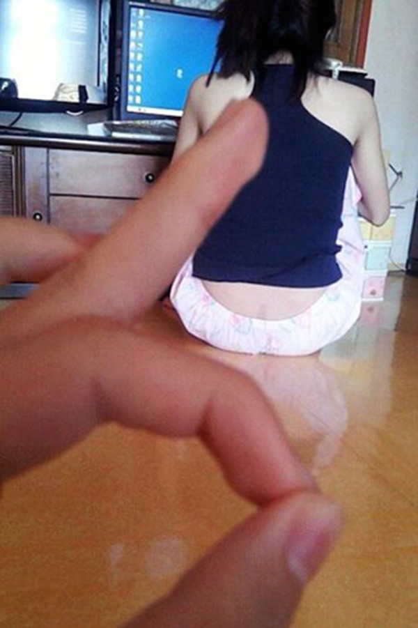 Hành động này được xem như một cách “đánh dấu chủ quyền”, khoe về chiến tích sát gái, chinh phục phái đẹp của các nam thanh niên.