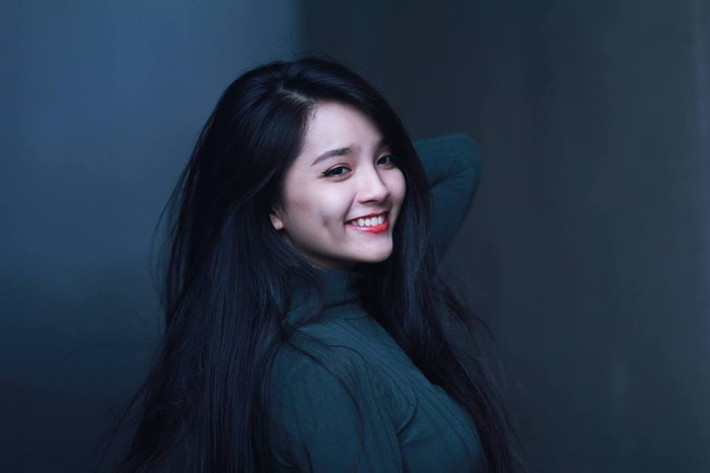 Cùng ngắm nữ sinh trường Luật xinh hút hồn. Ảnh trong bài: Facebook nhân vật.
