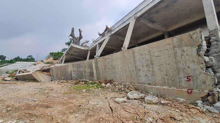 Đơn vị tư vấn khảo sát, thiết kế là Công ty cổ phần Tư vấn đầu tư nông nghiệp và phát triển nông thôn Vĩnh Phúc. Trung tâm Kiểm định, giám sát công trình nông nghiệp và phát triển nông thôn Vĩnh Phúc là đơn vị tư vấn giám sát. (Ảnh: Vietnamnet).