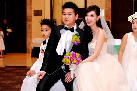 Tuy nhiên sau 4 năm làm dâu nhà đại gia, cuộc sống của Quỳnh Chi có nhiều thay đổi và hiện cô và chồng cũng đang ly thân.