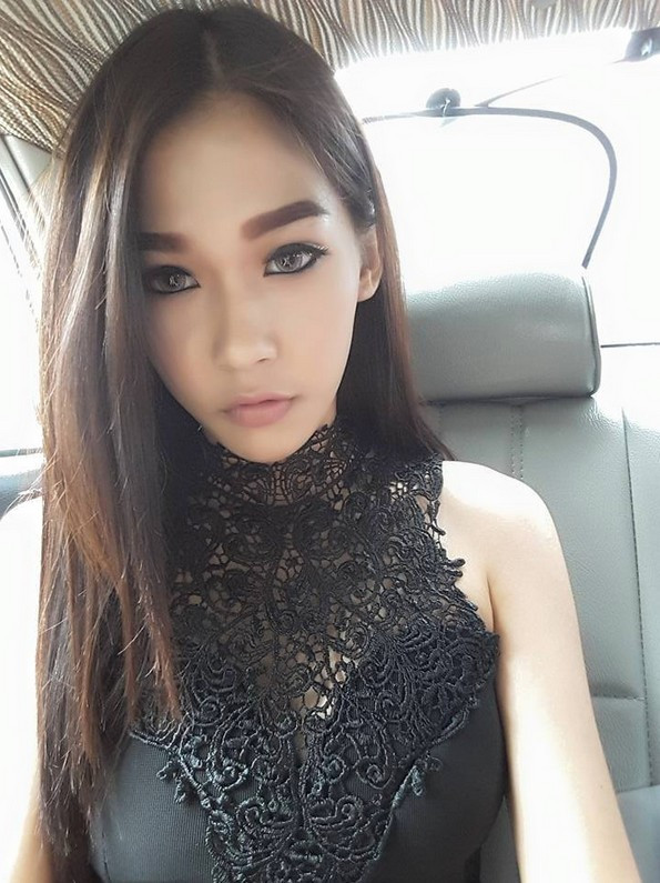 Trở thành hoa hậu một cách rất bất ngờ, nhận một phần thưởng không nhỏ, nhưng Mint Kanistha cho biết cô sẽ vẫn tiếp tục làm công việc nhặt rác, bán quần áo cũ như từ trước tới nay. Mint bộc bạch rằng, cô không nhớ mình bắt đầu đi nhặt rác từ bao giờ, chỉ biết là khi còn rất nhỏ và việc chịu đựng cực khổ để phụ giúp mẹ đã trở thành một thói quen, một điều không thể thiếu với cô gái trẻ.
