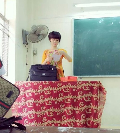 Cô giáo Phương quê gốc ở Bình Phước, từng học trường THPT Đồng Xoài và sinh viên Đại học Sư Phạm TP HCM. Sau đó cô thực tập ở trường THPT Mạc Đĩnh Chi, Quận 6, TP HCM, tốt nghiệp ra trường, cô về làm giáo viên dạy Địa lý ở Trung tâm giáo dục thường xuyên Quận 8 - nơi có rất nhiều học sinh cá biệt, học sinh có hoàn cảnh khó khăn. Do đặc thù của môi trường giảng dạy nên cô giáo 9X đã phải mất rất nhiều thời gian để thích nghi, làm quen với công việc và đặc biệt khó khăn trong công việc tạo ra sự tin tưởng và nhiệt huyết của các học sinh trong học tập.