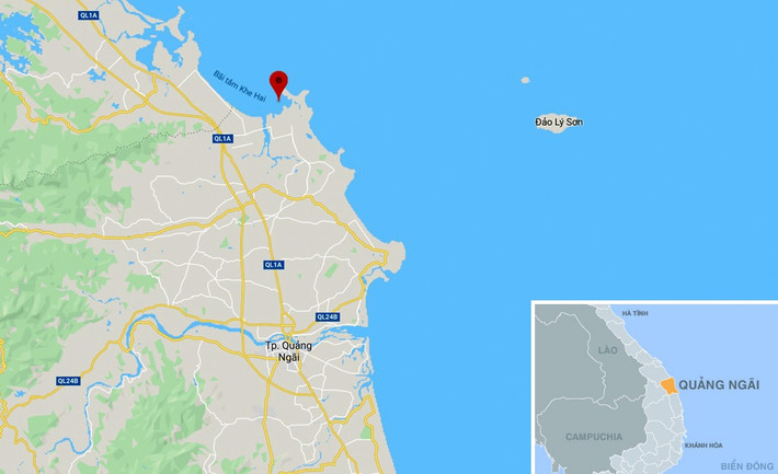 Bãi tắm Khe Hai, nơi nước biển bị nhuộm đen bất thường. Ảnh: Google Maps.