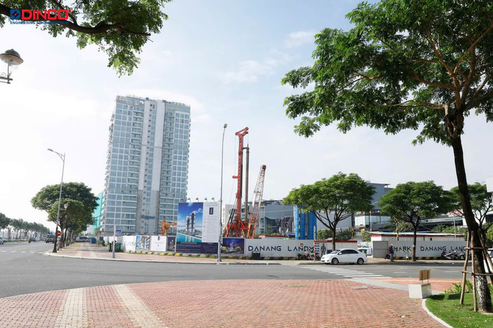 Hội đồng quản trị (HĐQT) của Din Capital gồm có 5 người, cụ thể: Chủ tịch HĐQT là ông Lê Trường Kỹ (sở hữu 1.270.740 cổ phiếu); Phó chủ tịch HĐQT là bà Huỳnh Phước Huyền Vy (sở hữu 649.736 cổ phiếu); ông Đặng Tiến Đức (60.651 cổ phiếu); ông Nguyễn Khánh Lâm; ông Morii Takayuki. (Ảnh: Dinco).