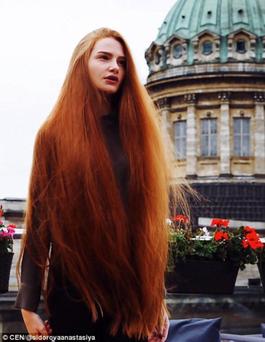 Vượt qua thời gian khó khăn này cũng là lúc Anastasia tìm thấy niềm đam mê trong lĩnh vực điều trị rụng tóc.