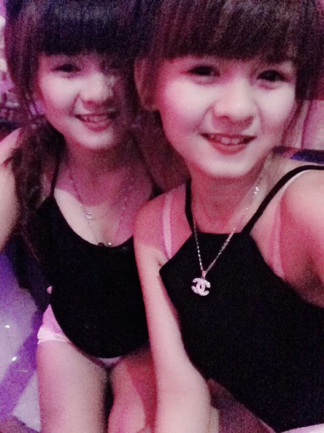 Đặc điểm duy nhất để phân biệt chị, em theo chia sẻ của Thanh Hà là cô có một nốt ruổi nhỏ xíu ở gần mắt, còn em gái Thanh Lan thì không. Tuy nhiên đặc điểm này cũng chỉ có những người thân trong nhà nắm được, người ngoài phải thật tinh mắt, nhìn ngắm kỹ mới có thể thấy được.