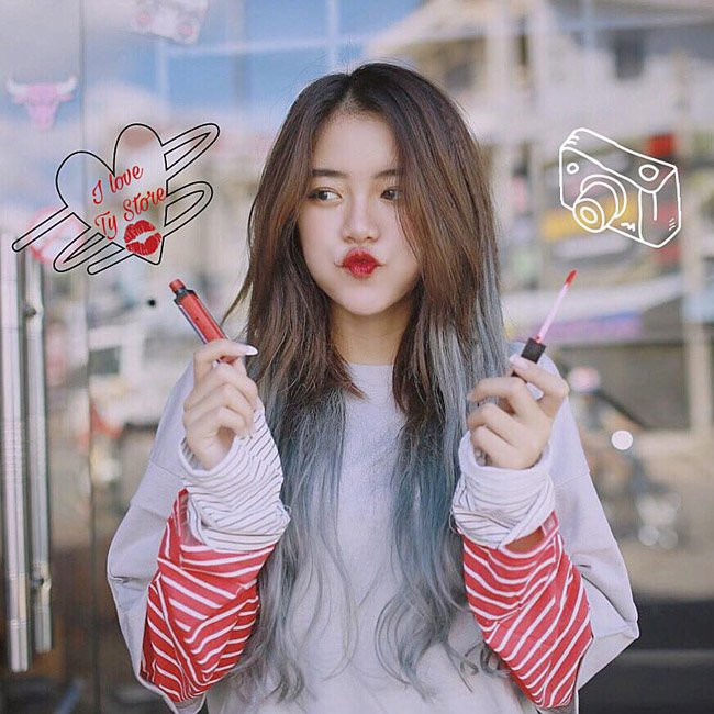 Ngay cả khi sắp bước vào kỳ thi tốt nghiệp và đại học, nữ sinh Đồng Nai vẫn sắp xếp thời gian làm mẫu ảnh.