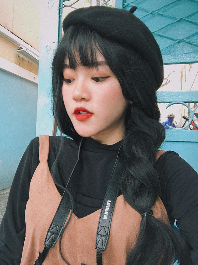 Đăng ký tham gia "Gương mặt thương hiệu" mùa 2, Thùy Trâm bất ngờ vượt mặt Thúy Vi, Bà Tưng, vươn lên dẫn đầu danh sách bình chọn.