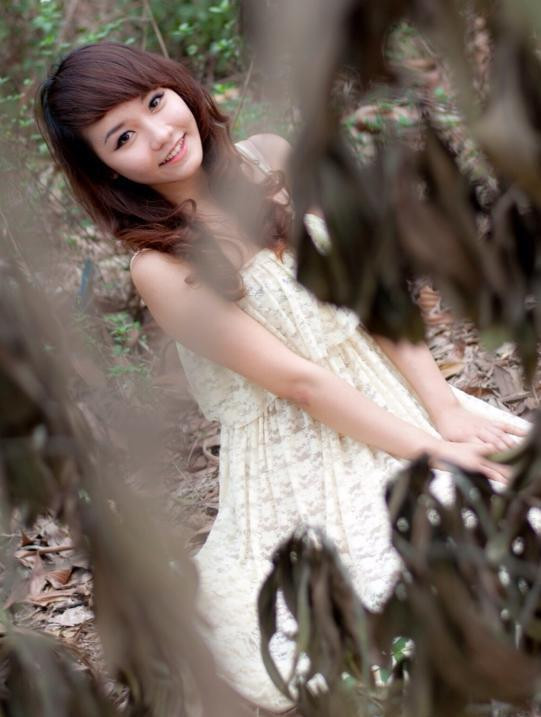 Một điểm nữa là sau 6-7 năm, Lê Nguyệt tự nhận thấy mình là mập lên trông thấy, các đường nét trên khuôn mặt, phần cằm cũng vì thế mà thay đổi chiều cao, cân nặng. Đường nét khuôn mặt thanh thoát hơn khiến nhiều người hiểu nhầm Nguyệt đã phẫu thuật sửa cằm.