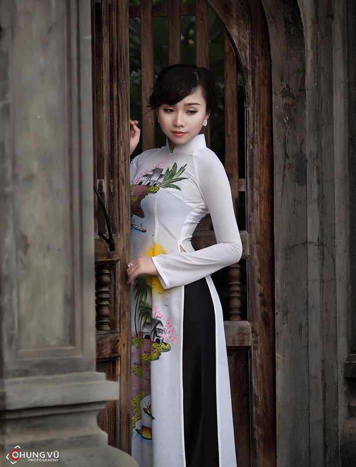 Với cô nàng hot girl công sở xinh đẹp, việc kinh doanh đem lại cho cô rất nhiều niềm vui, kinh nghiệm và tiền bạc, vốn liếng tích góp cho kế hoạch mở cửa hàng, kinh doanh chuyên nghiệp, mở rộng quy mô và thị trường sau này.