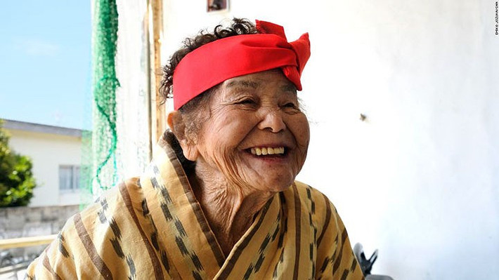 Ở Kohama xuất hiện tình trạng "Chomei da ne" có nghĩa là mọi người đều sống lâu.