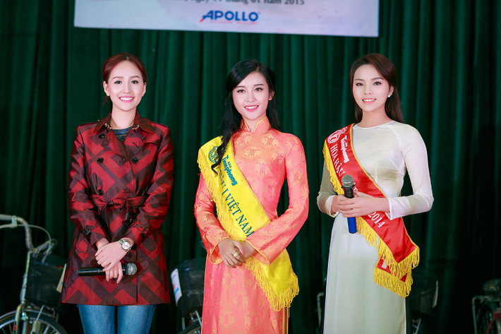 Đây là hoạt động do Mai Phương Thúy tổ chức và vận động tài trợ từ các mạnh thường quân nhằm giúp các gia đình chính sách được đón năm mới ấm cúng hơn.