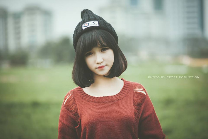 Mỹ Dung tiết lộ cô có niềm đam mê trở thành người mẫu ảnh nhưng cũng hy vọng người khác biết đến mình là một cô giáo tiểu học giàu chuyên môn, giỏi giang và tâm lý với học sinh. Chính vì điều này nên Mỹ Dung đang rất cố gắng để điều chỉnh thời gian dành cho việc học và đam mê của mình sao cho cân đối nhất.