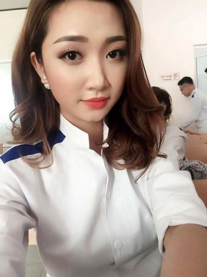 "Đi thi hoa hậu, tôi có cơ hội trở nên nổi tiếng và giàu có nhưng tôi không bị cám dỗ bởi những điều đó. Bởi tôi nhận thấy rằng, xã hội còn nhiều thứ cám dỗ hơn. Nếu mình không có lập trường vững chắc thì sẽ dẫn đến thất bại. Lý do tôi đi thi hoa hậu là muốn giúp đỡ những người có hoàn cảnh khó khăn và không may mắn như anh trai mình. Tôi muốn cùng họ vượt qua khó khăn ấy” - Mai Hương nói.