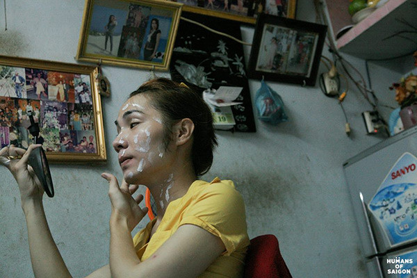 Chị luôn tự hào vì mình sống thật với bản thân và những gì mình mong muốn có. Sao cứ phải che giấu sự thật, trong khi sự che giấu lại làm cho chính bản thân ta phải chìm đắm trong sự lo lắng, bực bội.