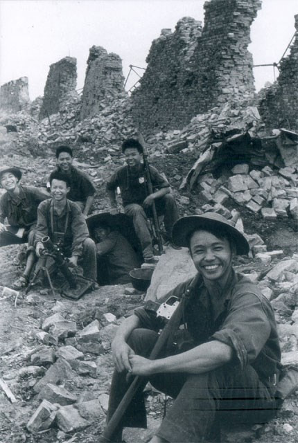 Nụ cười trong thời chiến.