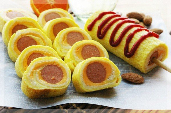 Không chỉ giàu protein và các chất béo tốt, trứng còn có rất nhiều canxi trẻ cần vào mùa đông. Mẹ có thể nấu cho con đủ các món ngon bổ từ trứng vào mùa đông như cháo trứng, súp trứng, trứng hấp...