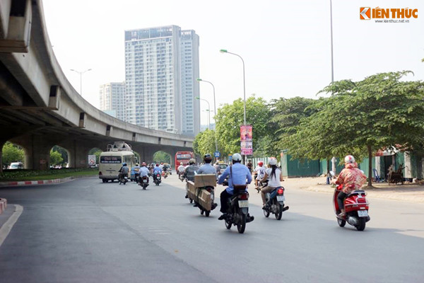 Đi giữa thiên đường và địa ngục.