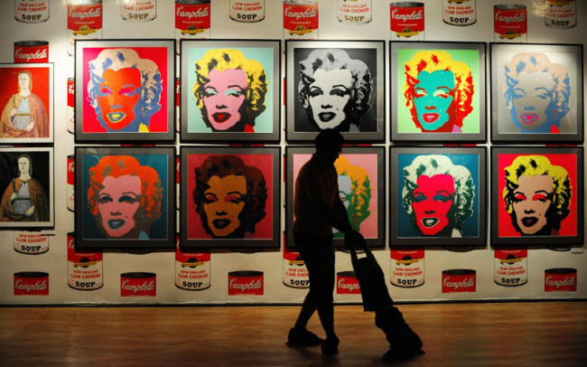 14. Bảo tàng nghệ thuật hiện đại Andy Warhol, Slovakia: Tại bảo tàng nghệ thuật Andy Warhol ở Slovakia, du khách có cơ hội chiêm ngưỡng các tác phẩm giá trị nhất của nghệ sĩ Andy Warhol, bao gồm cả một bản in Marilyn Monroe.