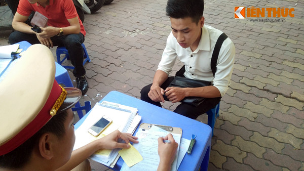 Một số trường hợp vi phạm còn gây nguy hiểm cho người đi đường, tổ công tác kiên quyết xử lý nghiêm.