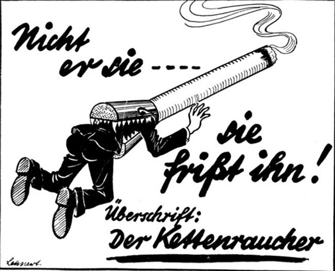 8. Hitler ủng hộ việc không hút thuốc lá: Mặc dù Hitler hút thuốc rất nhiều trong quãng thời gian của tuổi trẻ nhưng hắn ta trở thành người ngăn cấm hút thuốc khi lên nắm quyền lực. Hitler coi thuốc lá là một sự lãng phí tiền bạc và thậm chí bắt đầu một chiến dịch chống hút thuốc bằng cách cấm hành động này trên các phương tiện công cộng.