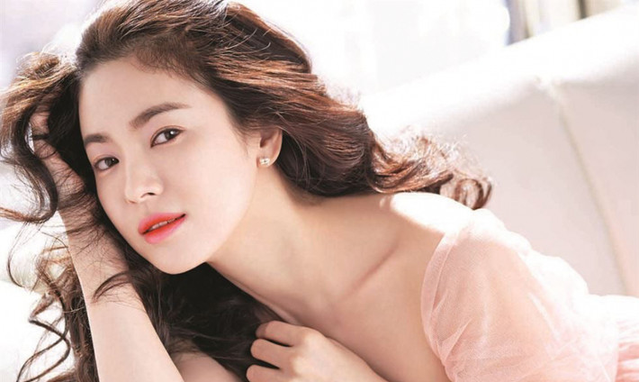 Với những ai đã kết hôn rồi thì hạnh phúc êm đềm, không có gì trở ngại. Không chỉ vậy, hôn nhân sẽ có tin vui, xua tan mọi điều không hay. (Thông tin trong bài chỉ mang tính tham khảo).