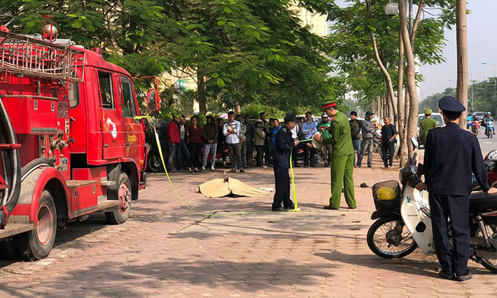 Lực lượng chức năng ngay sau đó đã đến hiện trường để phong tỏa, điều tra làm rõ vụ việc.