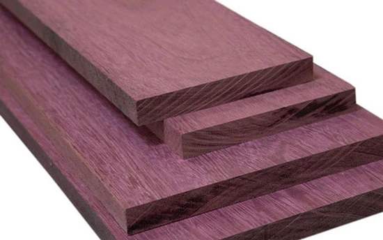 1. Purple Heart - Cẩm Tâm: Loài gỗ này là một phần của họ Peltogyne (họ cánh bướm), rất dày, chịu nước tốt, thuộc top đầu thế giới về độ cứng và độ bền. Gỗ này còn được gọi là gỗ trái tim màu tím bởi khi cắt màu sắc của gỗ sẽ chuyển từ màu nâu sang màu tím.