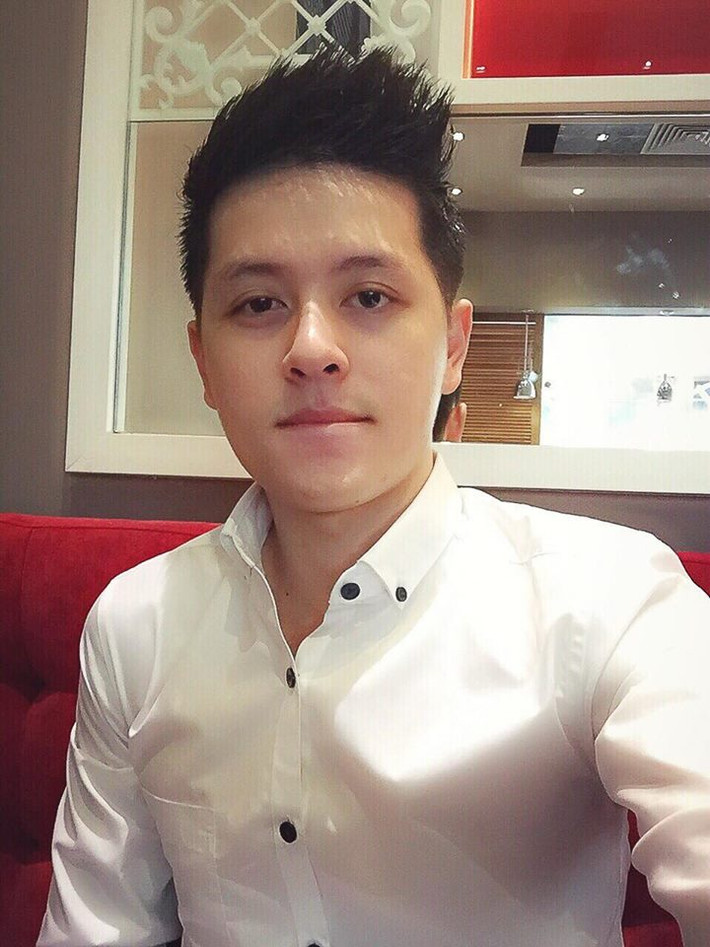 Nhiều bạn trẻ còn hy vọng với "gu" thẩm mỹ và khả năng của mình, Ngô Huân sẽ giúp được Tùng Sơn thay đổi được phong cách thời trang thảm họa của mình. Ảnh trong bài: Facebook nhân vật.