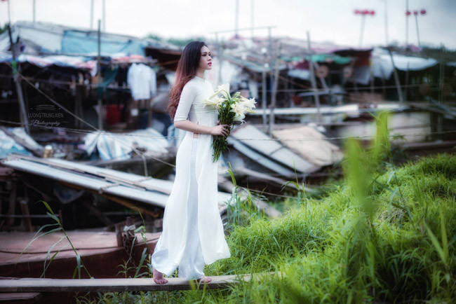 Không cần gợi cảm, sexy, cô gái này vẫn tạo ra sức hút đặc biệt (ảnh: Lương Trung Kiên).