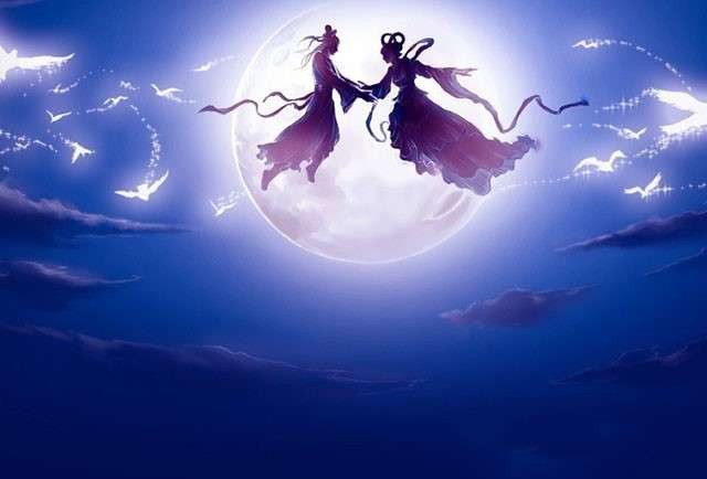 Ngày lễ tình yêu truyền thống của Trung Quốc (7/7 âm lịch) tức ngày lễ Thất Tịch có nguồn gốc từ câu chuyện tình lãng mạn và bi thương của đôi uyên ương Ngưu Lang và Chức Nữ.