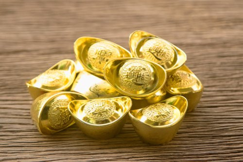 Vào thời nhà Tùy và nhà Đường, vàng có giá trị cao nhất và có rất ít vàng nguyên chất. Số vàng mà các hoàng đế cổ đại ban tặng là 10.000 lượng nhưng cũng không có nhiều vàng trong đó, hầu hết chỉ là bạc và đồng.