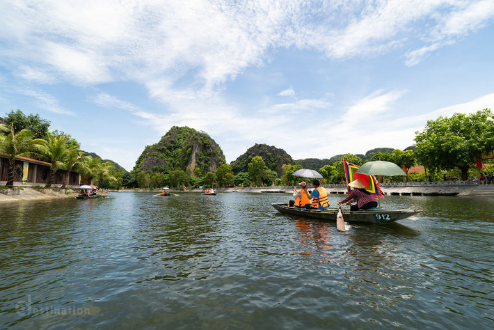 Cách duy nhất ghé thăm là bằng thuyền.